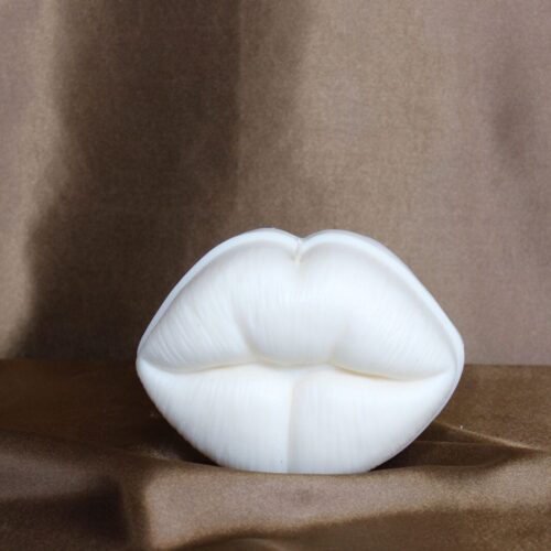 usta_walentynki_lips_candle_swieca_sojowa_prezent_dla_kobiety