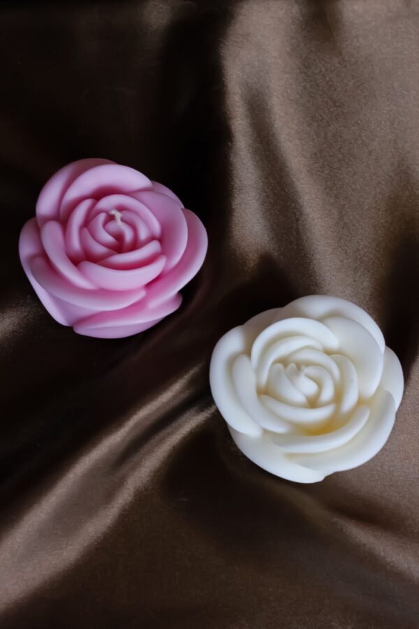 Roza_rose_swieca_sojowa_candle_wolnostojaca_walentynki_prezent_dla_niej