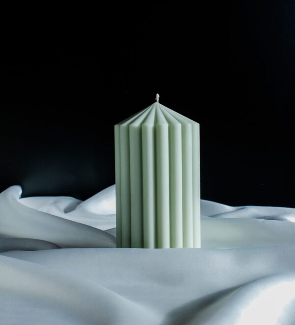 świeca sojowa wolnostojąca oliwkowa mała